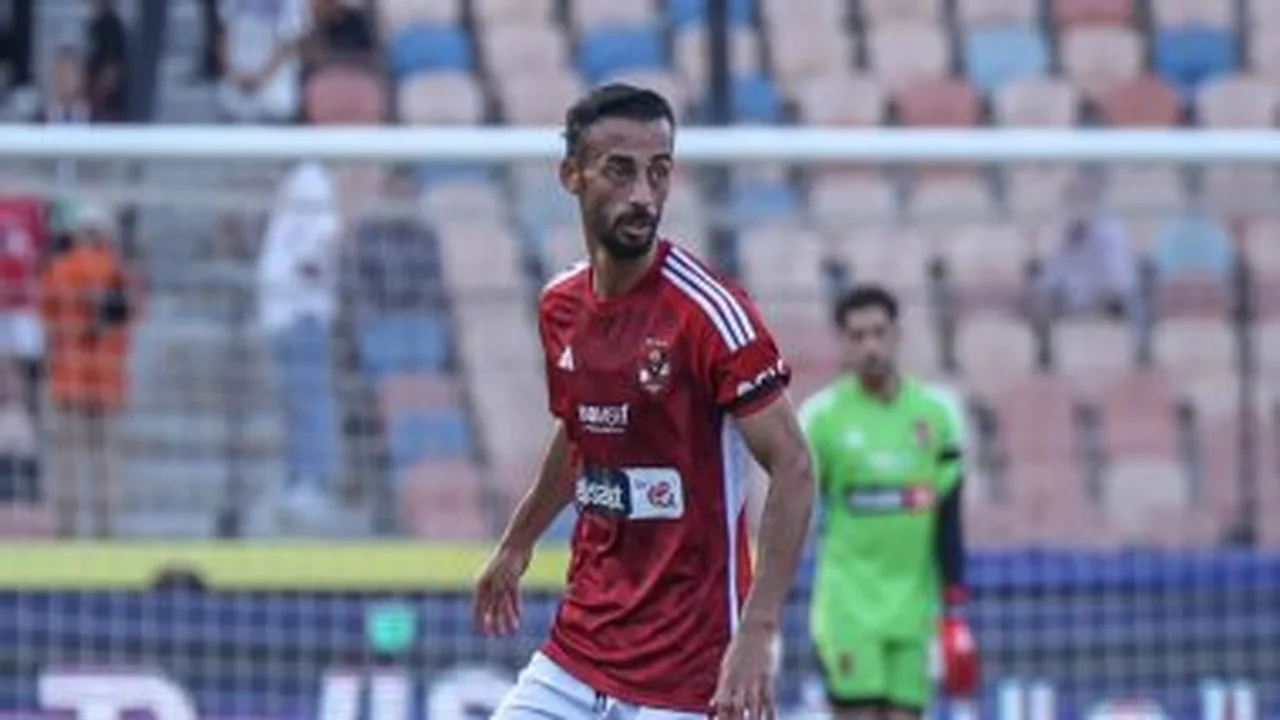 كشف الأهلي.. خطة عبد القادر للانتقال إلى الزمالك مع الشرط الوحيد